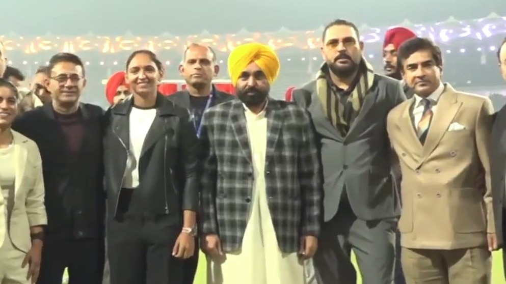 Harmanpreet Kaur, Yuvraj Singh 