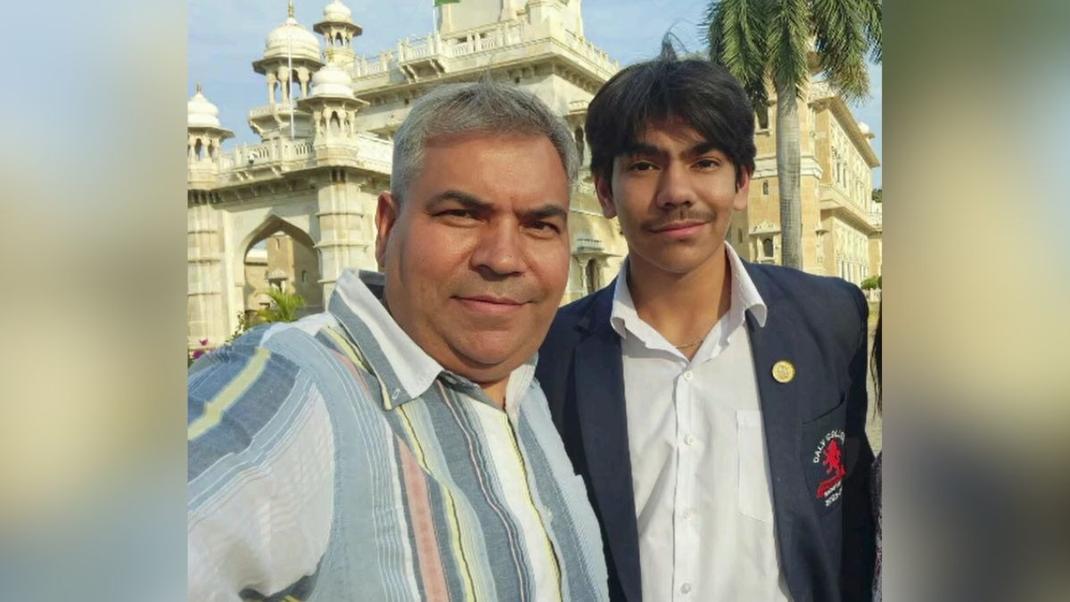 पिता ने बेटे की परीक्षा के लिए रातभर ड्राइव की कार. (Photo: ITG)