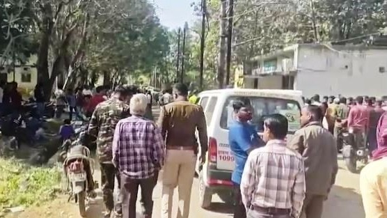 तीन लाशें मिलने के बाद हड़कंप (Photo: Screengrab)