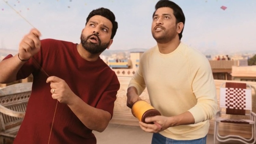 रोहित शर्मा और एमएस धोनी की मैदान पर बॉन्डिंग शानदार रही है (Photo: SRMB Steel)