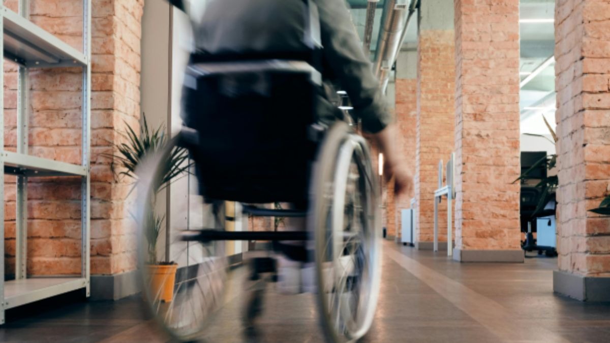 UPSC का दिव्यांग उम्मीदवारों को बड़ा तौहफा, अब मन-पसंद सेंटर पर दें पाएंगे एग्जाम