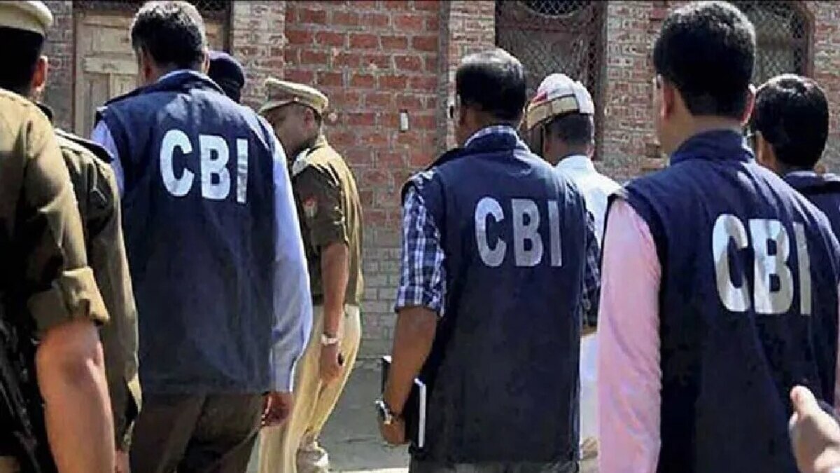 CBI की जांच में सामने आया है कि संगठित सिंडिकेट भ्रामक लोन ऐप के जरिए ठगी कर रहा था.