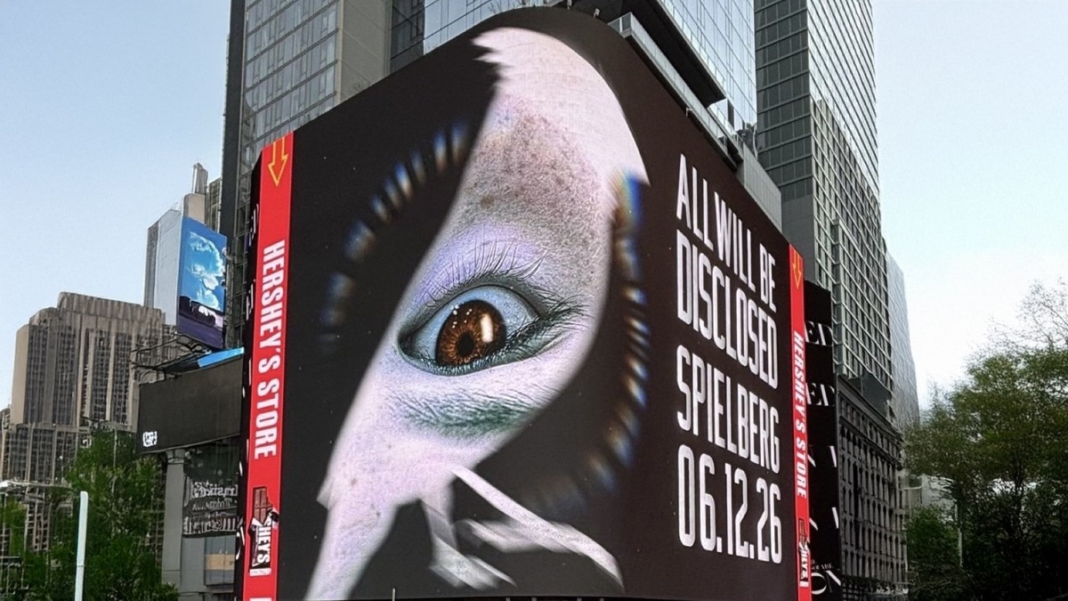 स्पीलबर्ग के पोस्टर ने एक आंख को दुनिया का सबसे बड़ा रहस्य बना दिया है (Photo: X/@NickHintonn)