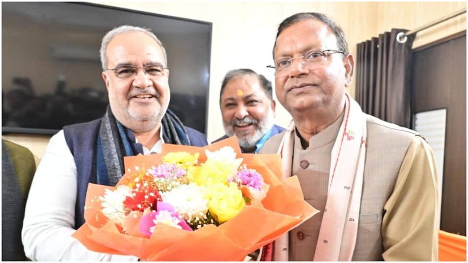 यूपी BJP के नए अध्यक्ष बने पकंज चौधरी, पीयूष गोयल ने किया नाम का ऐलान, CM योगी रहे मौजूद 2 यूपी BJP के नए अध्यक्ष बने पकंज चौधरी