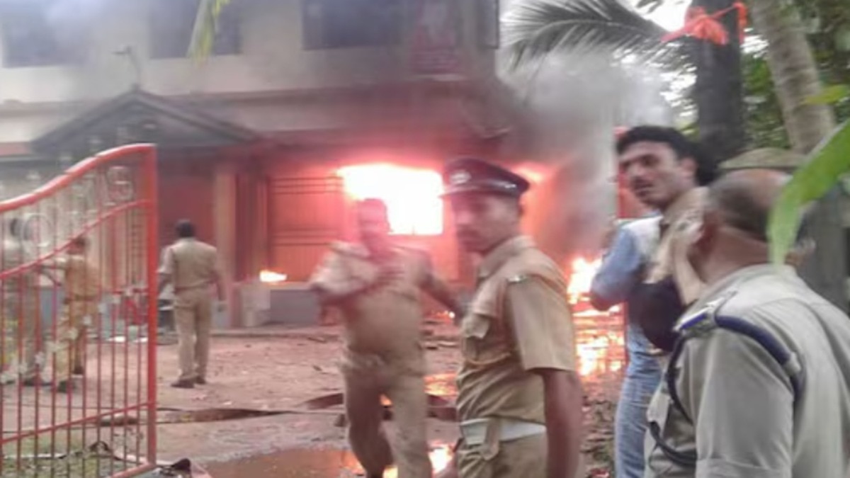 Miscreants set fire to the BJP office in Kannur.
