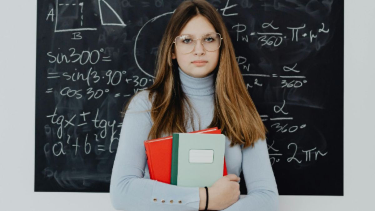 JEE Advanced के फिजिक्स, केमिस्ट्री-मैथमेटिक्स का सिलेबस जारी, अभी करें डाउनलोड