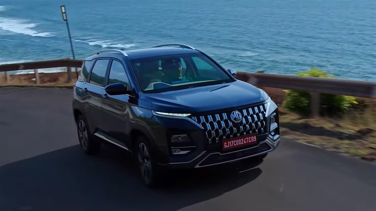 MG Hector फेसलिफ्ट पिछले मॉडल की तुलना में काफी एडवांस है. Photo: Screengrab