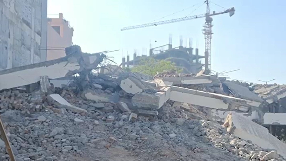 अजमेर शहर में गिरी इमारत.(Photo:Screengrab)