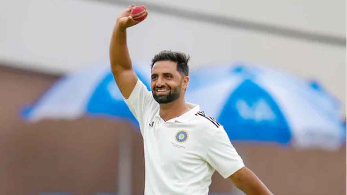 Delhi Capitals bought Jammu and Kashmir all-rounder Auqib Nabi Dar