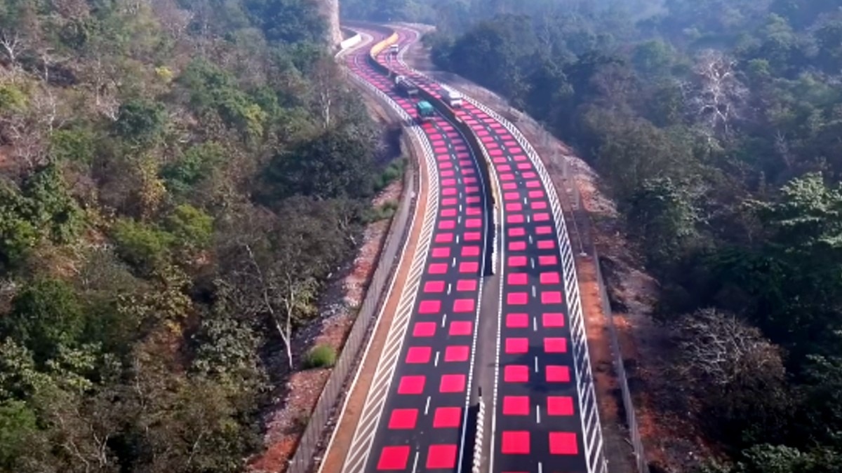 भारत में पहली बार हाईवे पर 'टेबल-टॉप रेड मार्किंग'