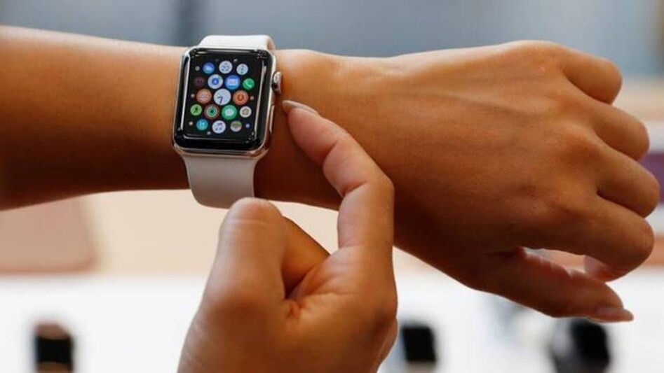 स्मार्ट वॉच से युवक ने बचाई खुद की जान. (Photo: Representational )