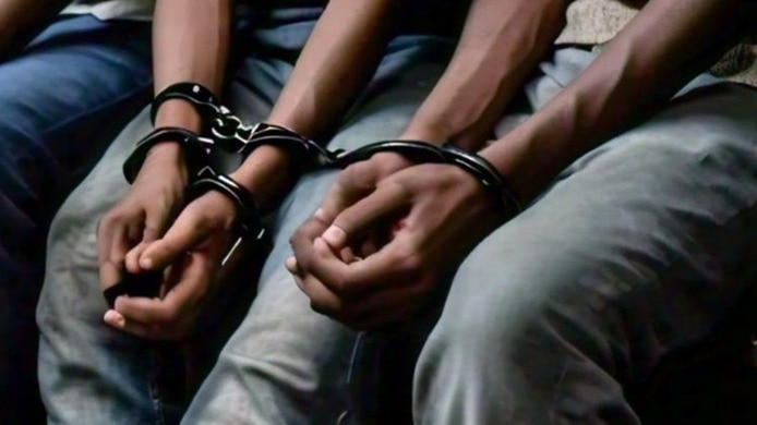 पुलिस ने दोनों आरोपियों को गिरफ्तार कर लिया