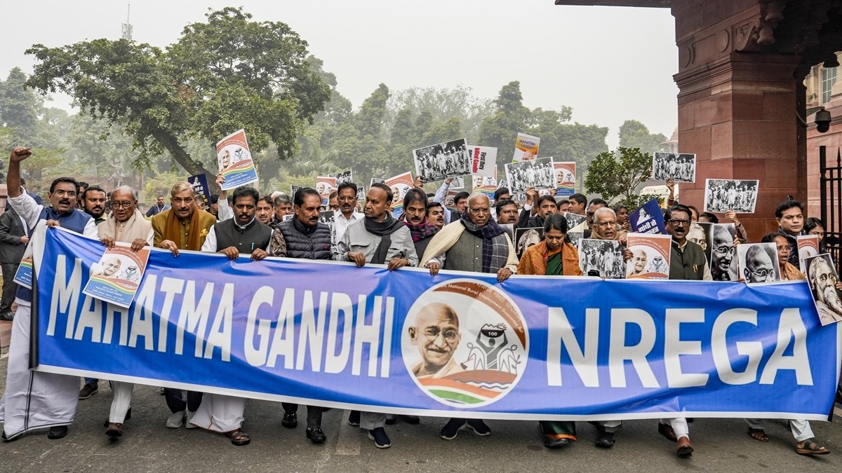 opposition protest, vb-g ram g bill, parlliament