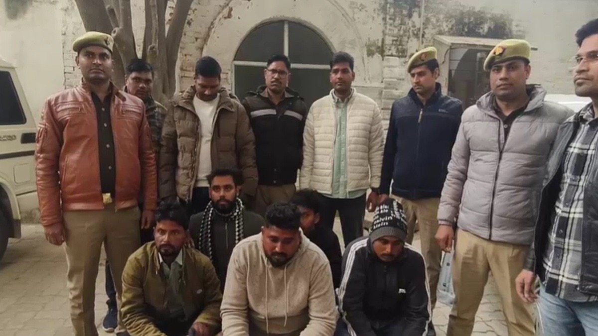 'तुम गंदे वीडियो देखते हो न?...',DCP क्राइम बनकर की ठगी (Photo: ITG)