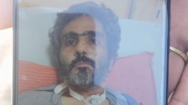 man suicide cut throat