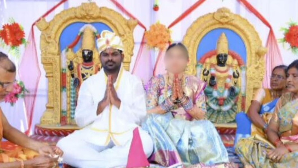 गहने और पैसे लेकर भागी लुटेरी दुल्हन (Photo: Screengrab)