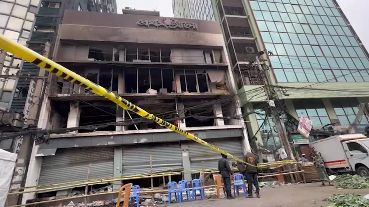 Dhaka Karwan bazar where Pratham Alo headquarter waas burned