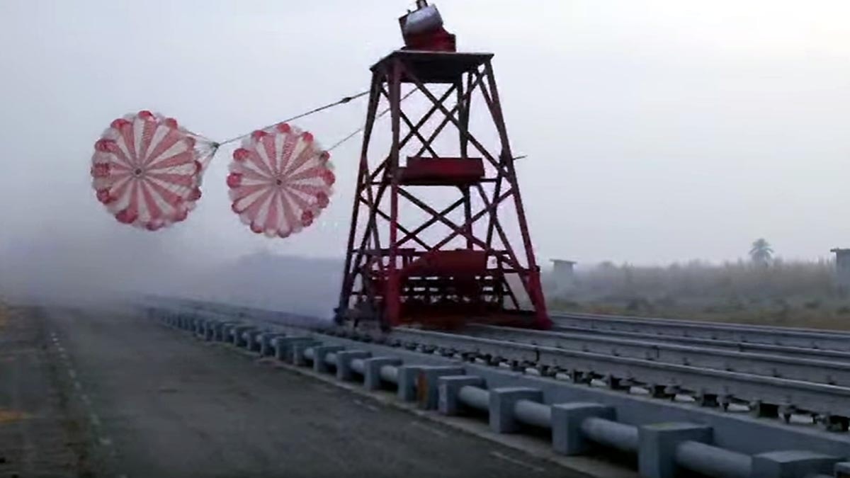 ISRO ganganyaan Drogue Parachutes