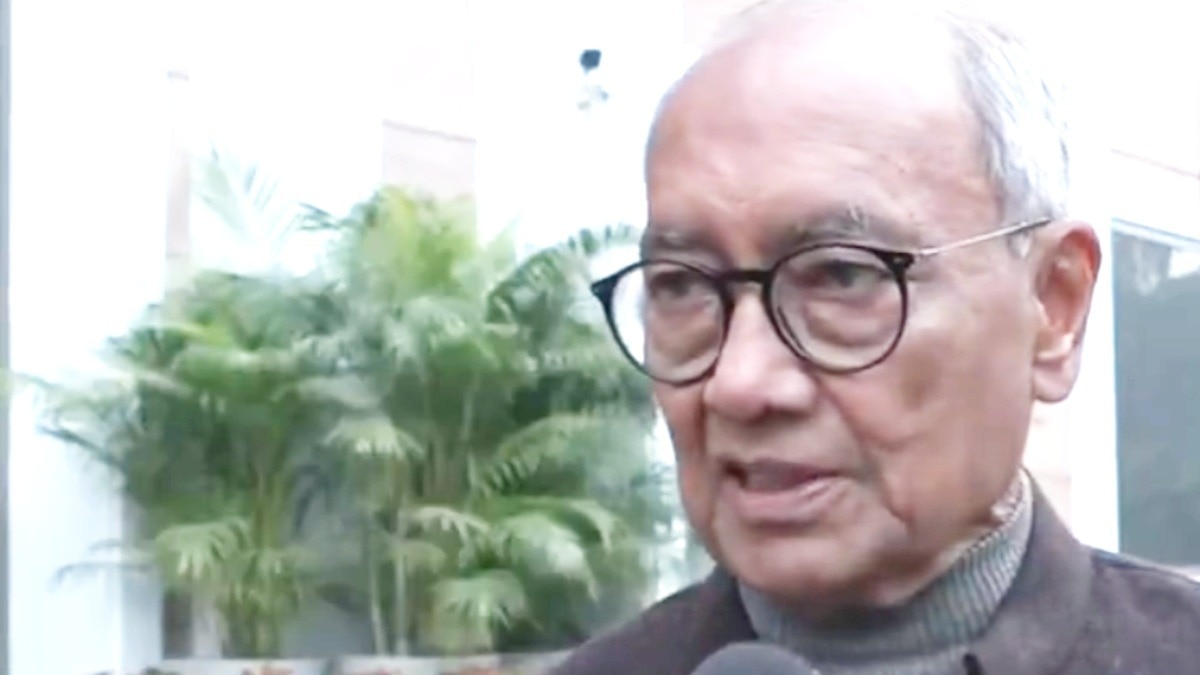 बांग्लादेश में हिंदुओं पर हमलों को लेकर कांग्रेस नेता दिग्विजय सिंह का बयान.