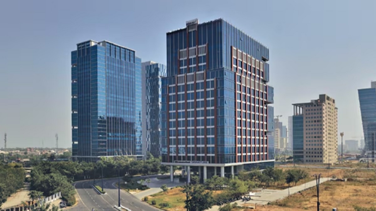 Gujarat govt allows liquor consumption for GIFT City workers, visitors