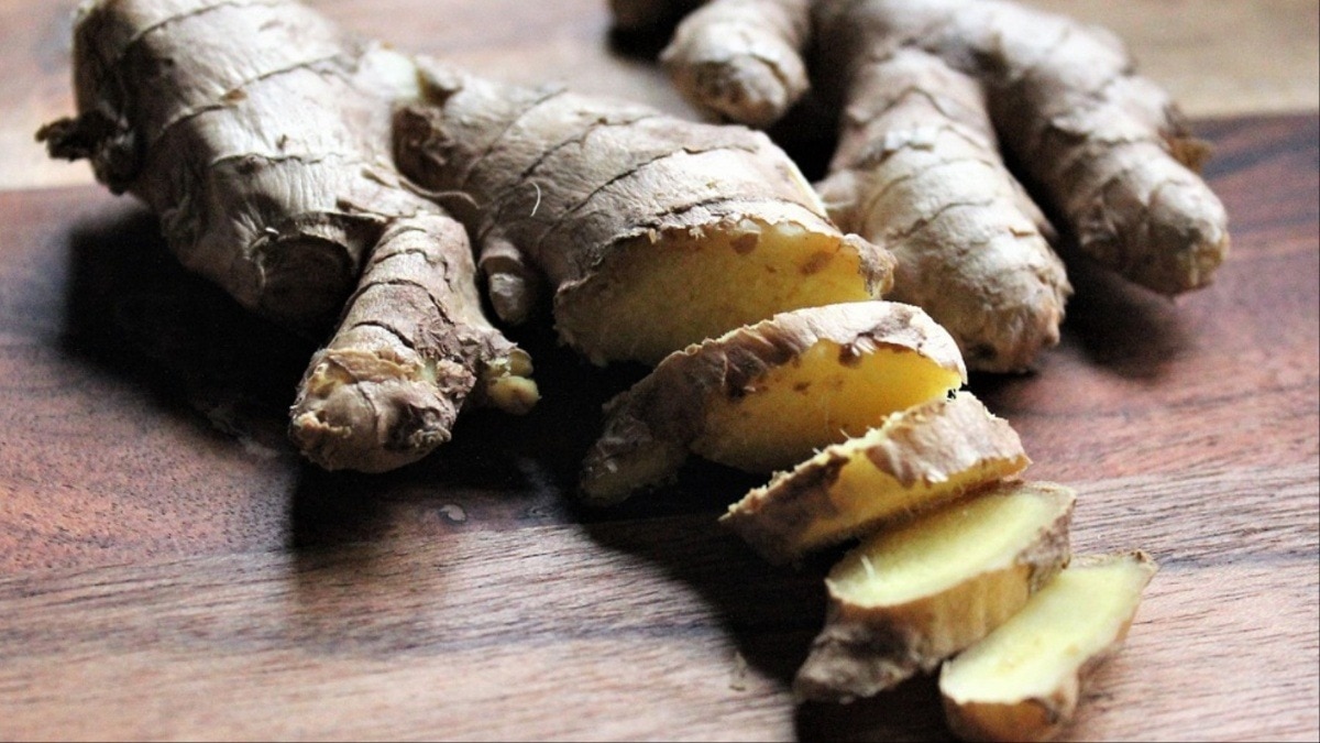 रोजाना अदरक खाने से होने वाले फायदे (Photo- Pixabay)