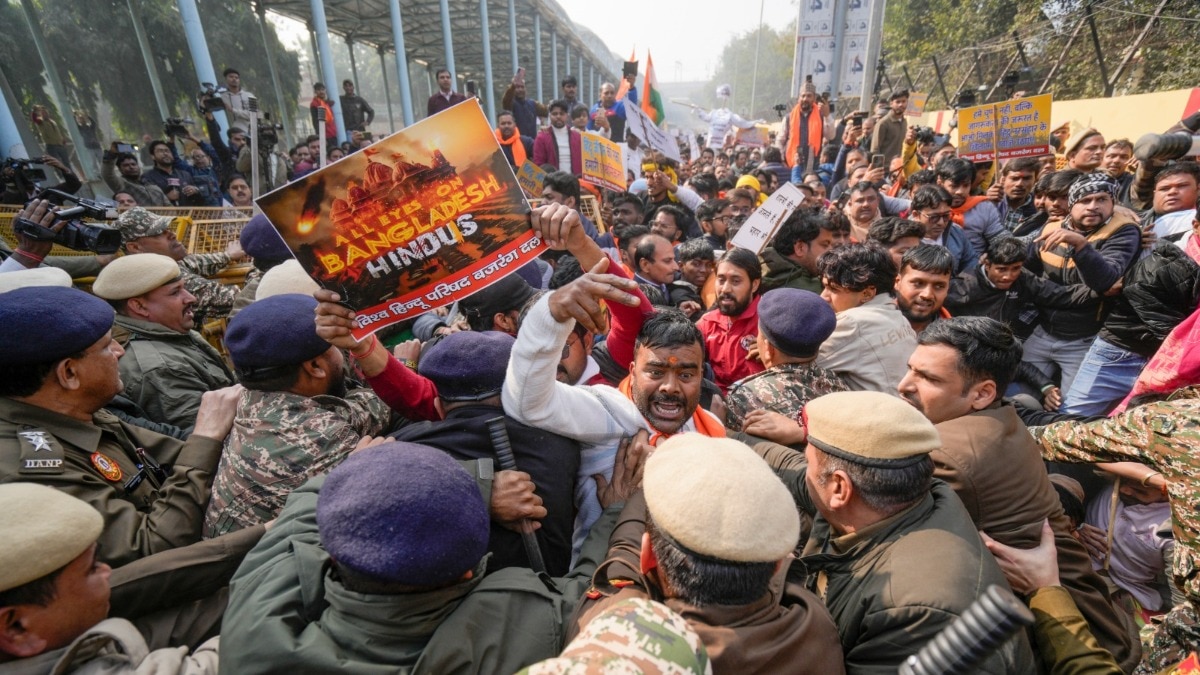 bangaldeh violence against hindus vhp protesters