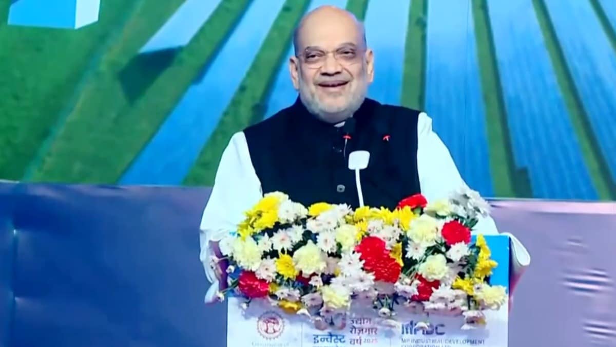 अमित शाह ने ग्वालियर में ₹2 लाख करोड़ के प्रोजेक्ट्स का किया शुभारंभ, 1.93 लाख रोजगार के खुलेंगे द्वार - Amit Shah inaugurates Abhyudaya MP Growth Summit lcln - AajTak