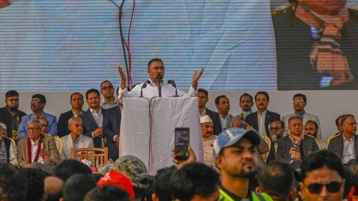 दो दशक बाद देश लौटे तारिक रहमान ने ढाका में समर्थकों को संबोधित किया (Photo: AP)