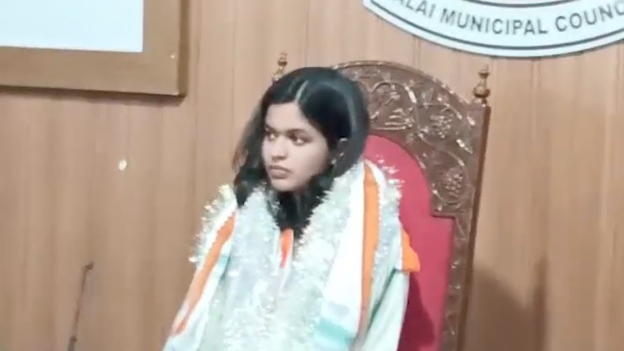 21 साल की दीया बीनू ने पाला नगर पालिका की कमान संभाली (Photo: ITG/ Shibimol)