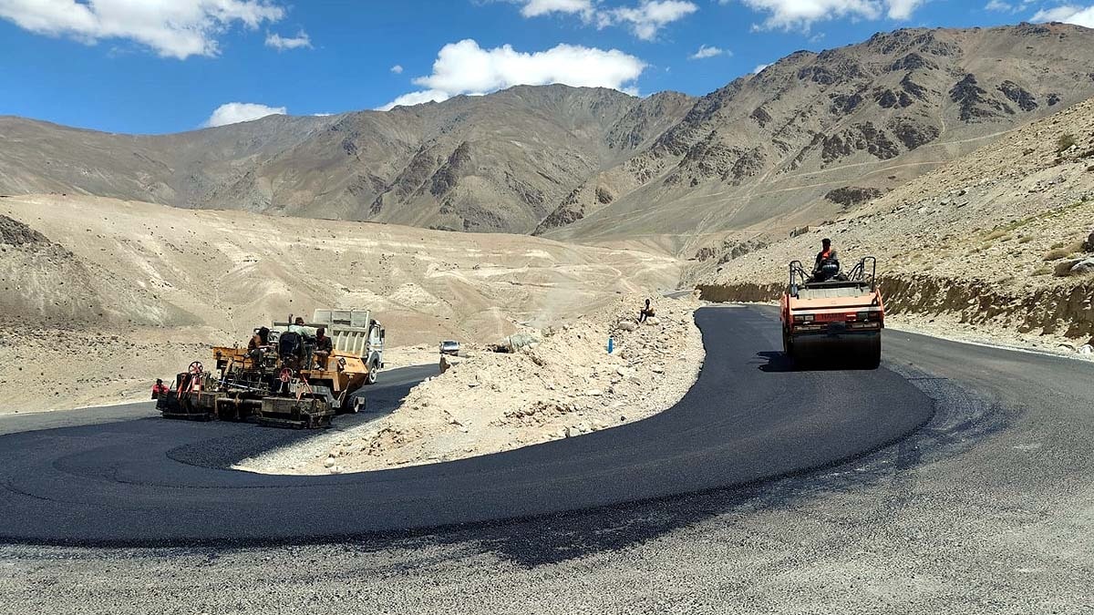 WSJ War Mongering India China