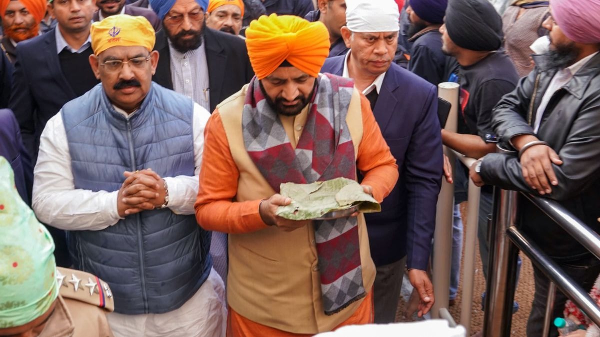 सीएम सैनी ने कहा कि साहिबजादों का बलिदान सत्य, धर्म और न्याय के मार्ग पर अडिग रहने की प्रेरणा देता है. (Photo- X/NayabSainiBJP)