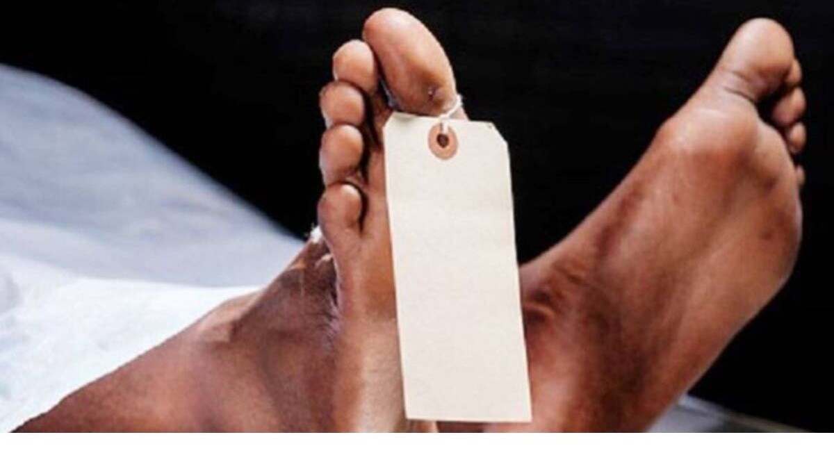 शिवसेना पार्षद के पति की सरेआम हत्या, पुलिस ने 9 आरोपियों को दबोचा शिवसेना पार्षद के पति की सरेआम हत्या, पुलिस ने 9 आरोपियों को दबोचा