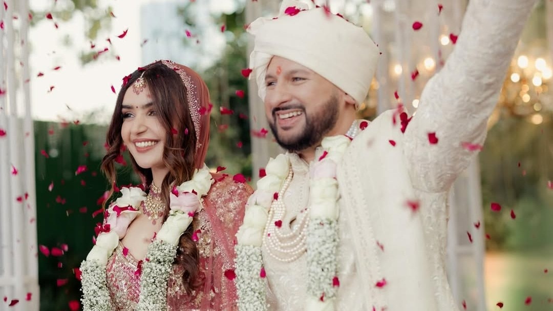 Eshaan Roshan, Aishwarya Singh