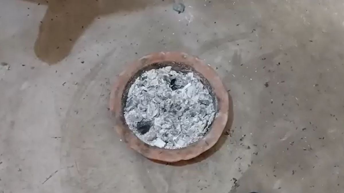 कमरे में अंगीठी जलाकर सोया था परिवार. (Photo: ITG)