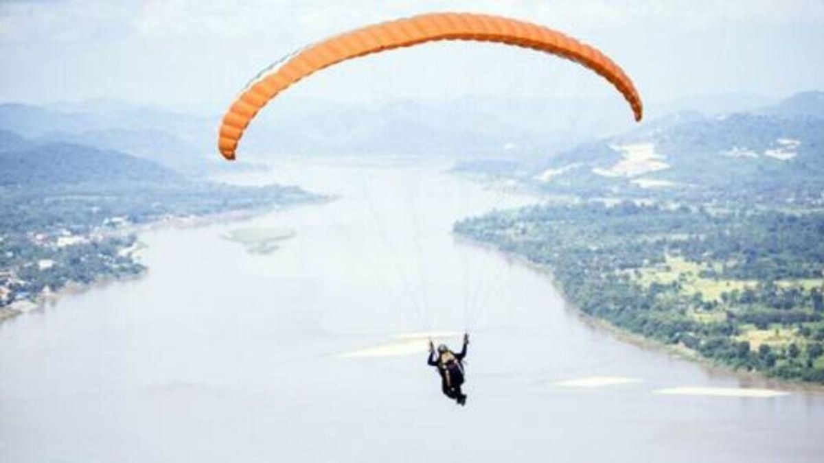 हिमाचल में पैराग्लाइडिंग के दौरान पायलट की मौत. (Photo: Representational)