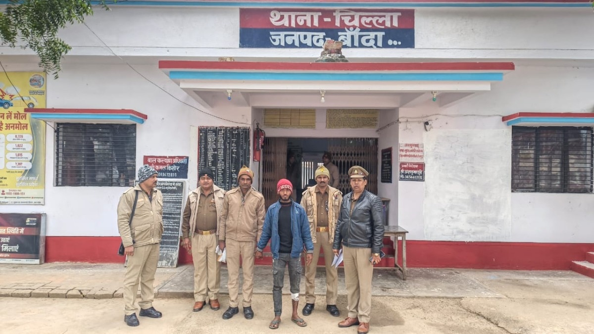 पुलिस की गिरफ्त में आरोपी. (Photo: Siddhartha Gupta/ITG)