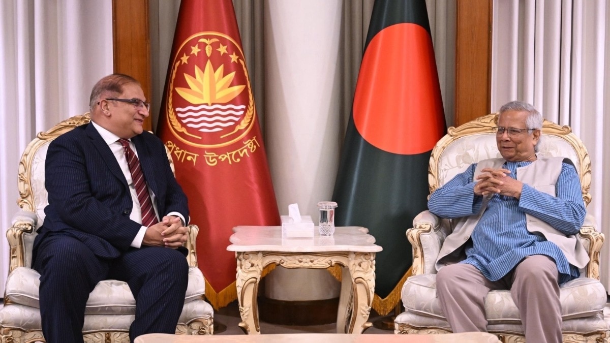 दक्षिण एशिया में सहयोग बढ़ाने की पहल, यूनुस से मिले पाक उच्चायुक्त