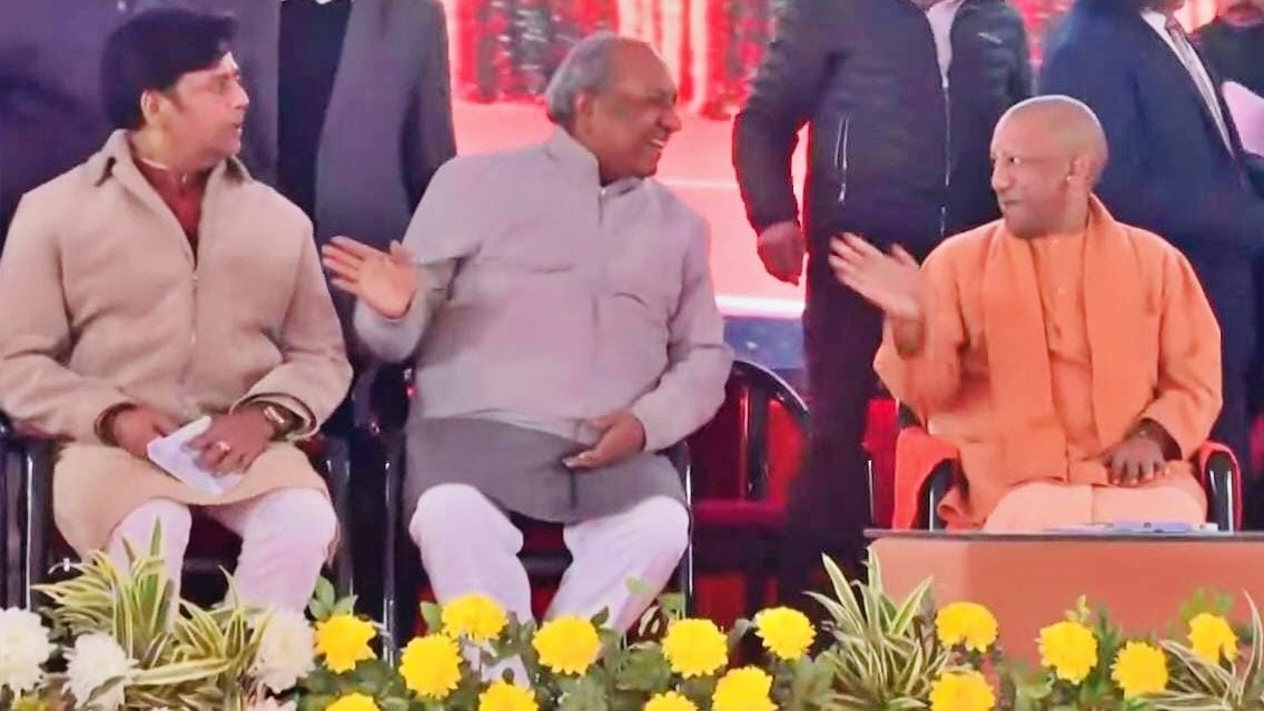 CM Yogi took a jibe at Ravi Kishan and Sanjay Nishad (Photo - Screengrab)