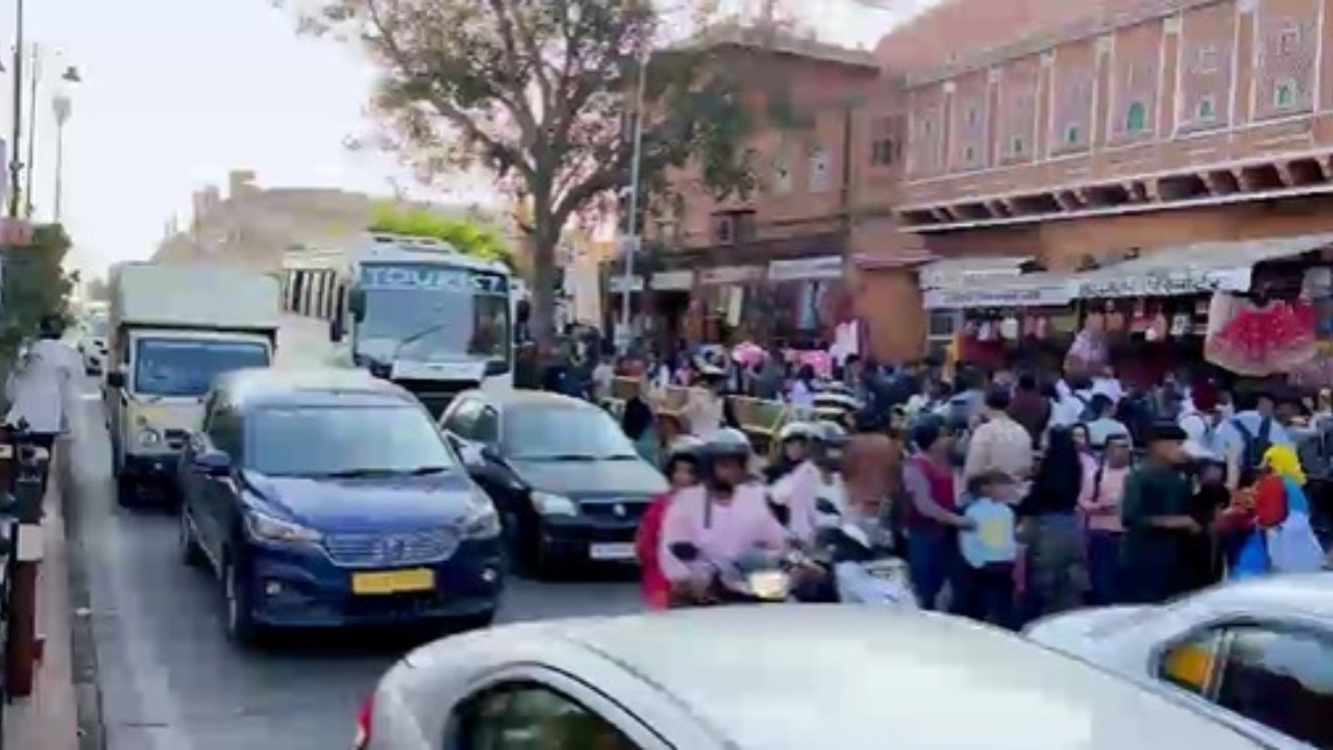 जयपुर में सैलानियों की भीड़ (Photo: ITG)