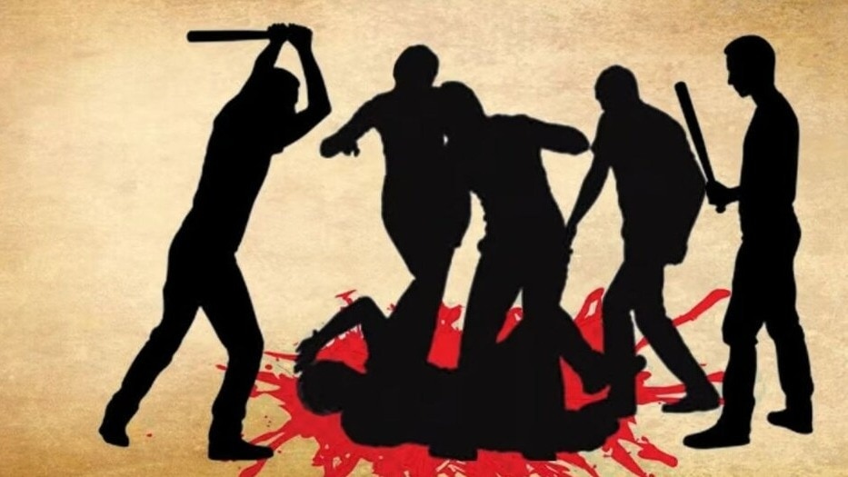 बीच सड़क युवक को पीटा. (Photo: Representational )