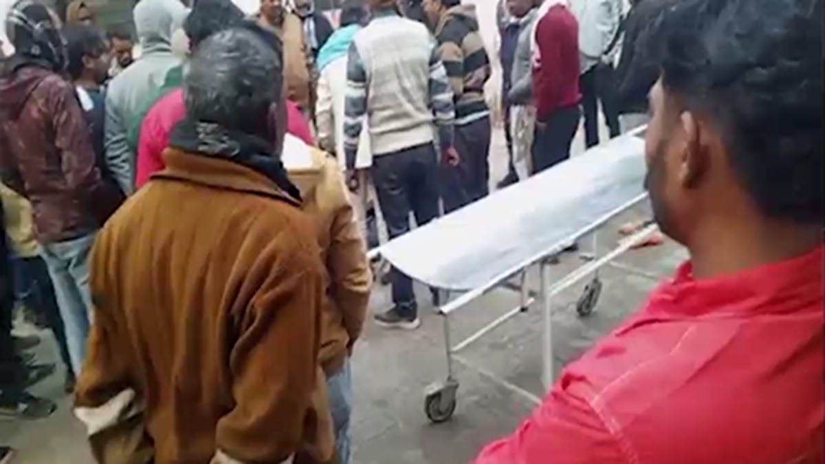 घर में मिली बच्ची की खून से सनी लाश, कागज पर था हत्यारे का नाम (Photo: itg)