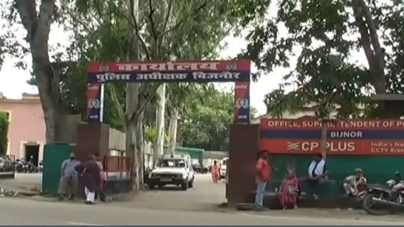 पुलिस ने दोनों भाई को किया गिरफ्तार (Photo: Screengrab)