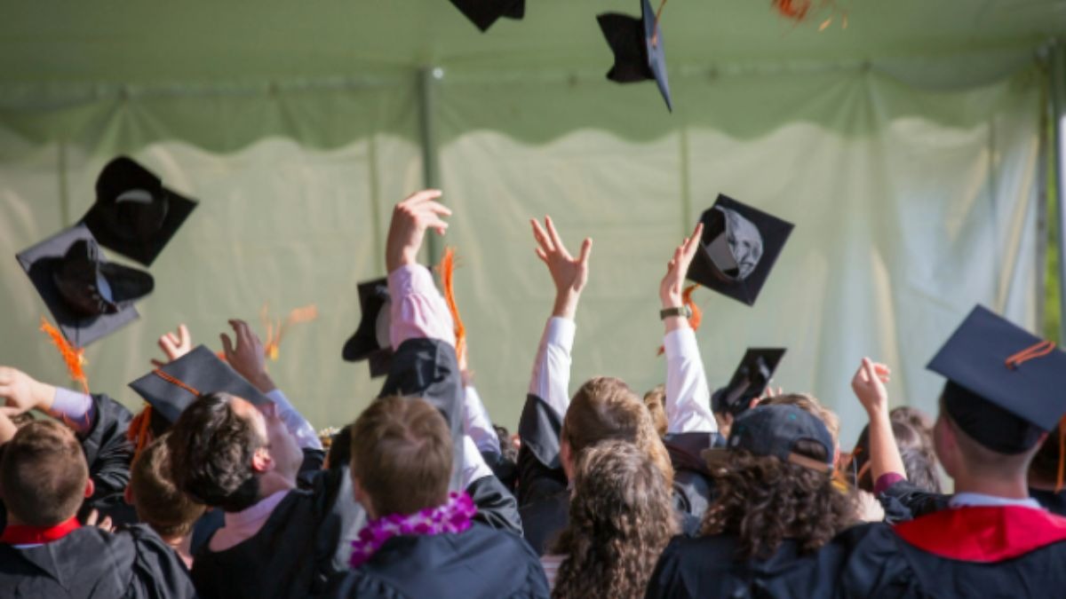 इंडिया स्किल रिपोर्ट 2026 में बताया गया कि कौन सी डिग्री सबसे ज्यादा नौकरी दिलवाएंगी. (Photo: Pexels)