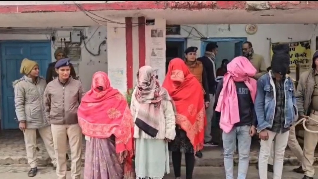 सभी आरोपी चढ़े पुलिस के हत्थे  (Photo: Screengrab)