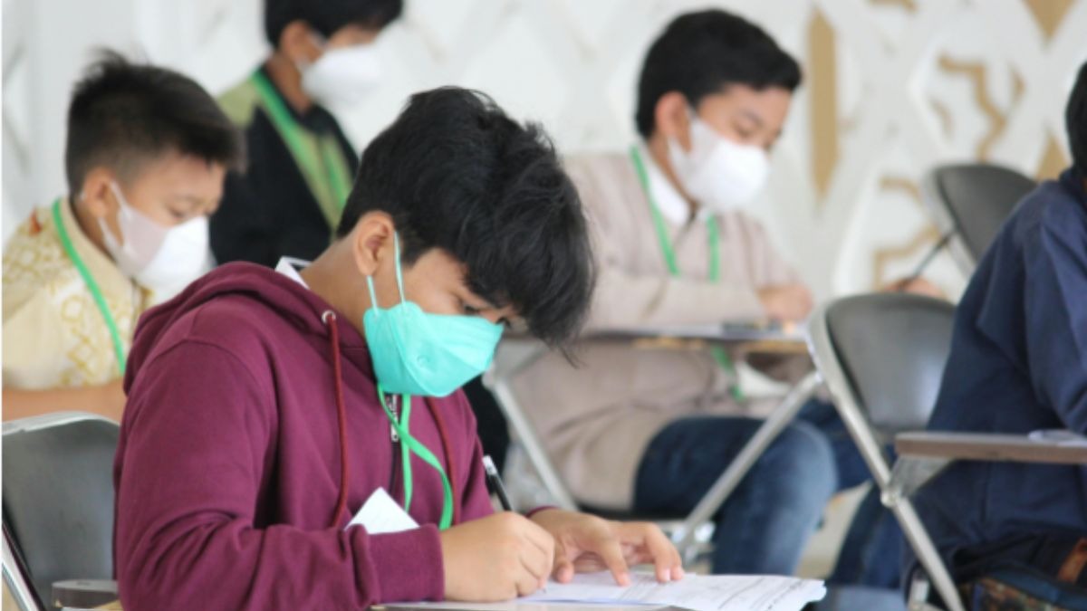 CBSE ने क्लास 10वीं और 12वीं के लिए प्रक्टिकल से जुड़ी गाइडलाइन जारी की. (Photo: Pexels) 