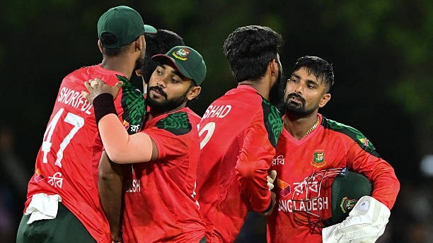 Bangladesh's Litton Das (R) and teammates celebrate after Bangladesh won by 83 runs during the second Twenty20 international cricket match between Sri Lanka and Bangladesh at the Rangiri Dambulla International Stadium