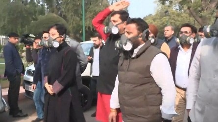 आज दिल्ली विधानसभा सत्र का पहला दिन है.