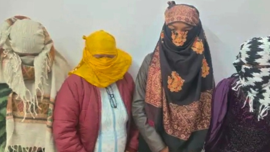 महिला आईएएस के घर को किराए पर लेकर सेक्स रैकेट चलाया जा रहा था (Photo: ITG)