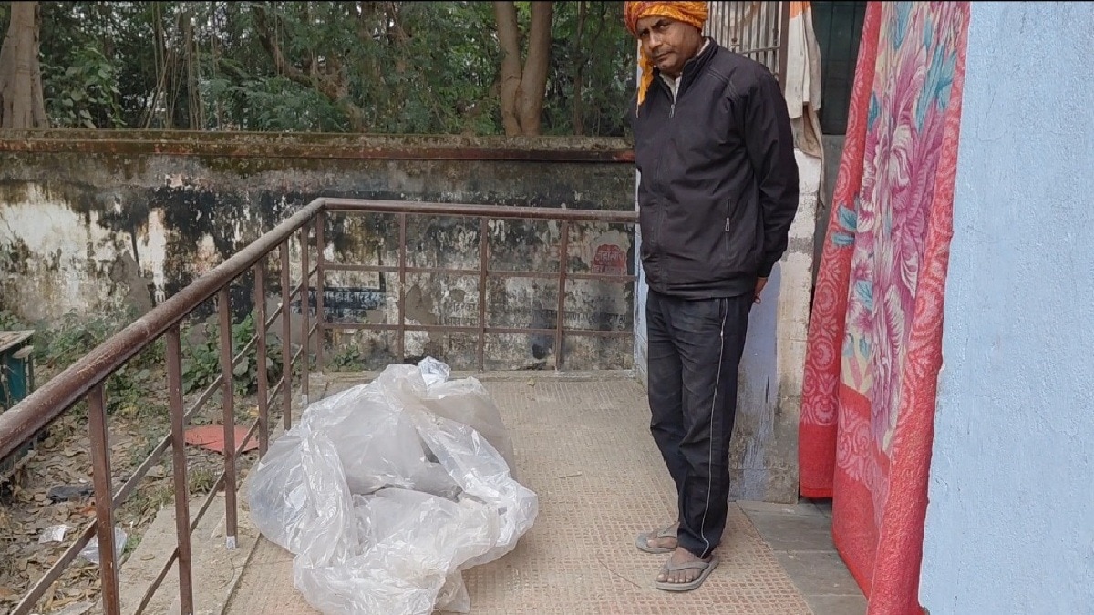 सासाराम के मोहदीगंज में मिला महिला का अधजला शव (Photo: ITG)