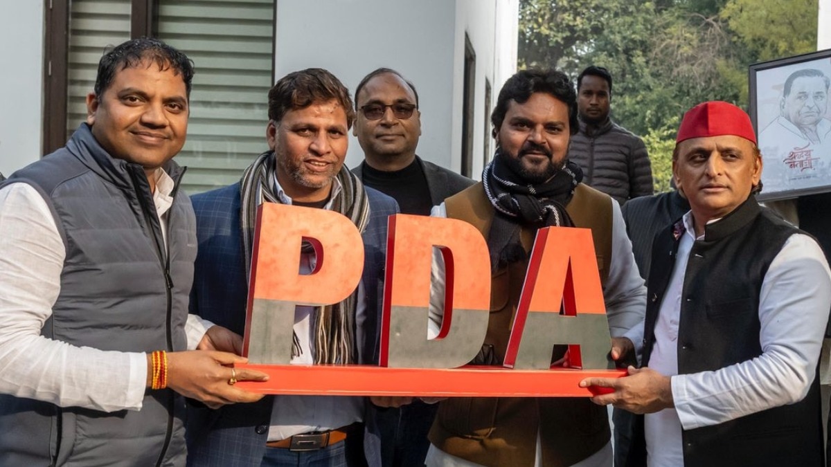 अखिलेश यादव ने किया PDA पंचांग का विमोचन (Photo: X/ @yadavakhiles)